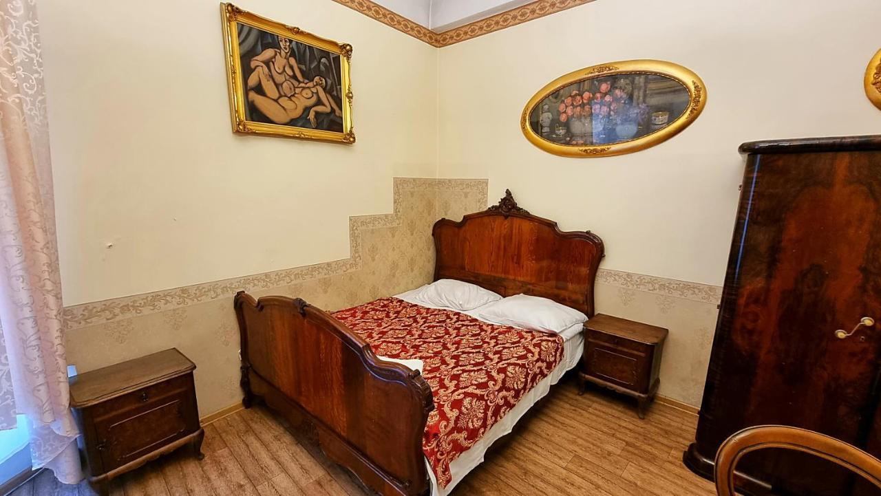 Vavelsky Apartments - Old Town クラクフ エクステリア 写真