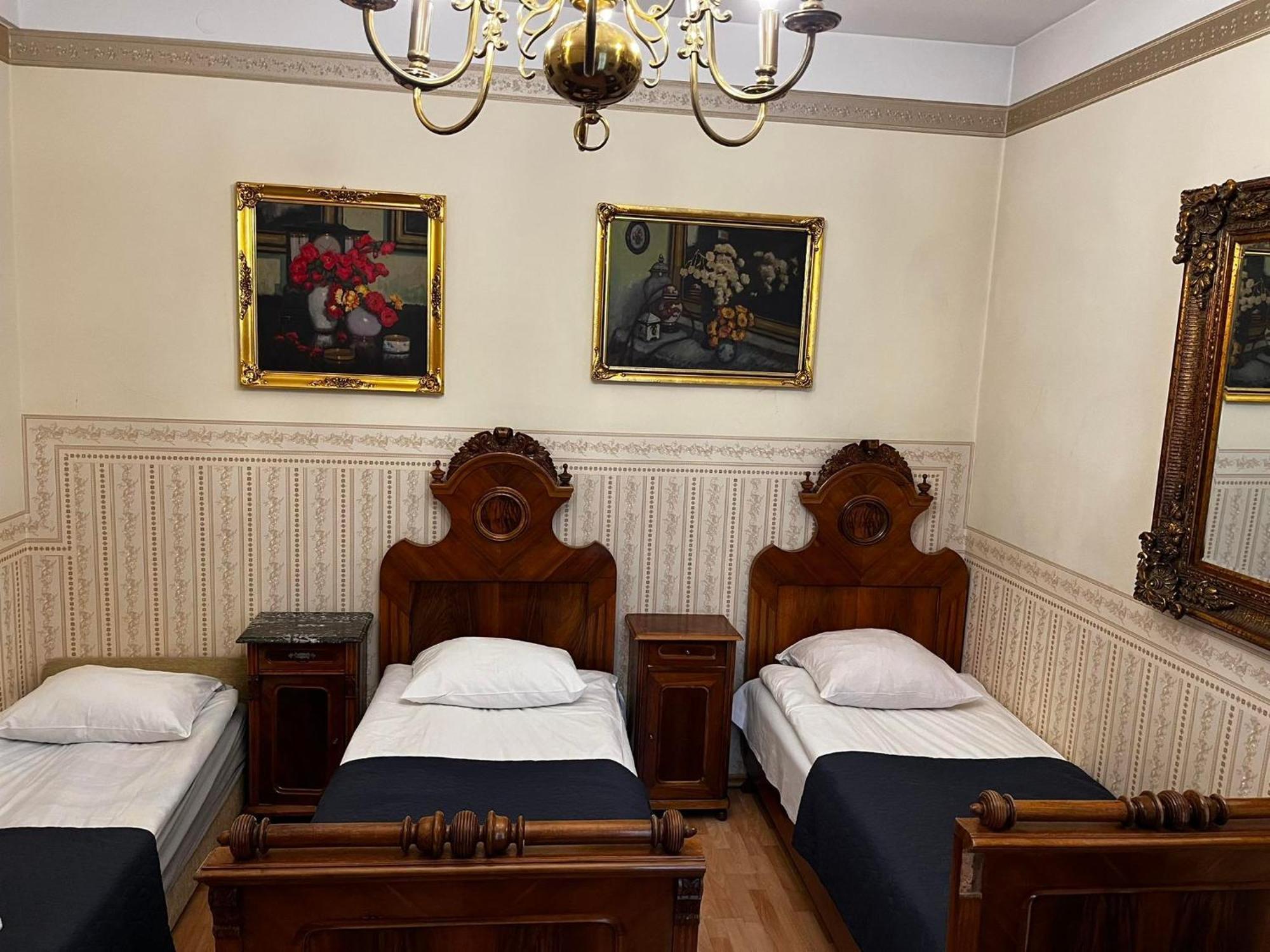 Vavelsky Apartments - Old Town クラクフ エクステリア 写真