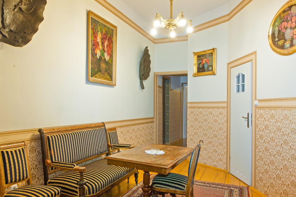 Vavelsky Apartments - Old Town クラクフ エクステリア 写真
