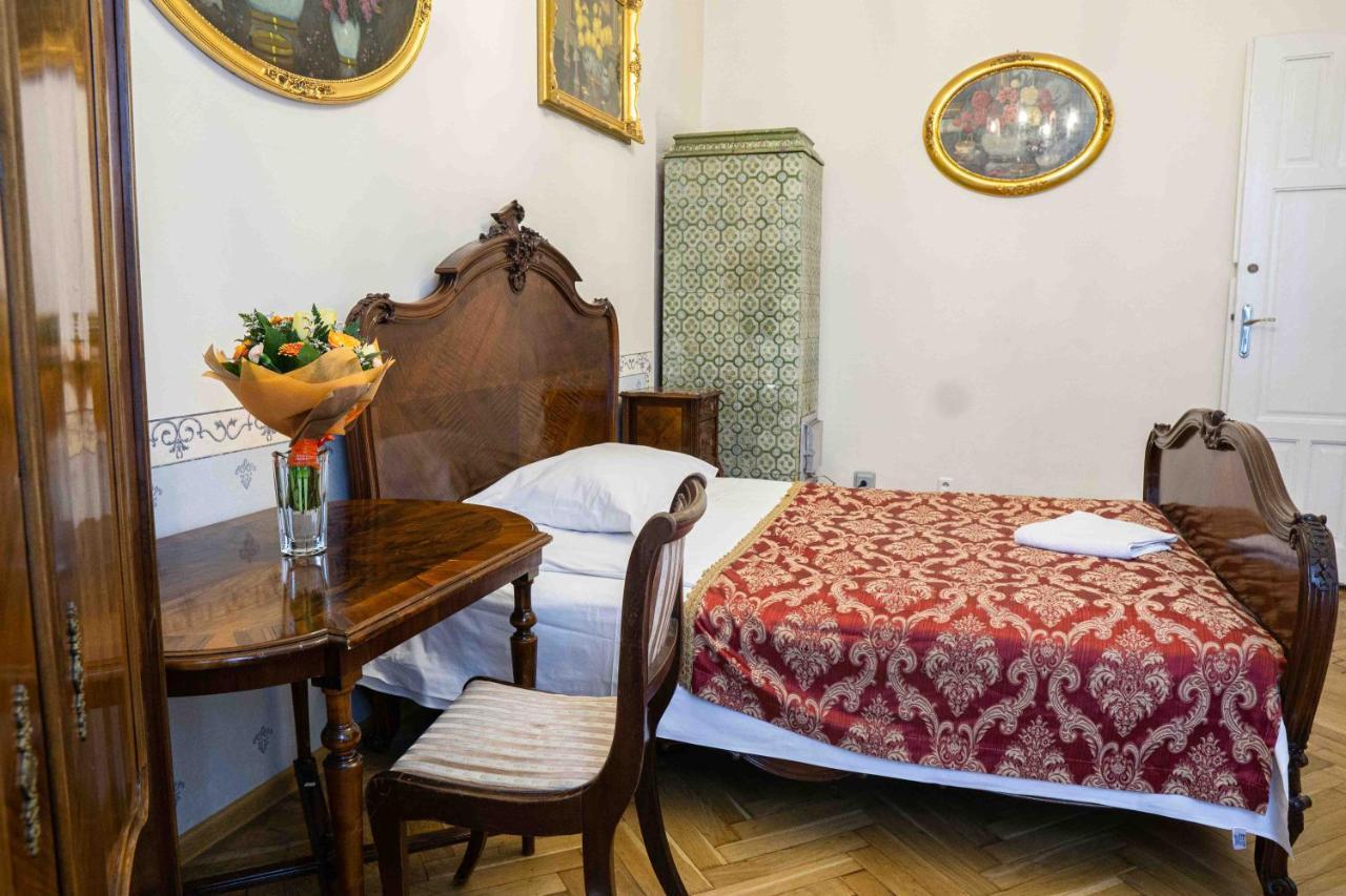 Vavelsky Apartments - Old Town クラクフ エクステリア 写真
