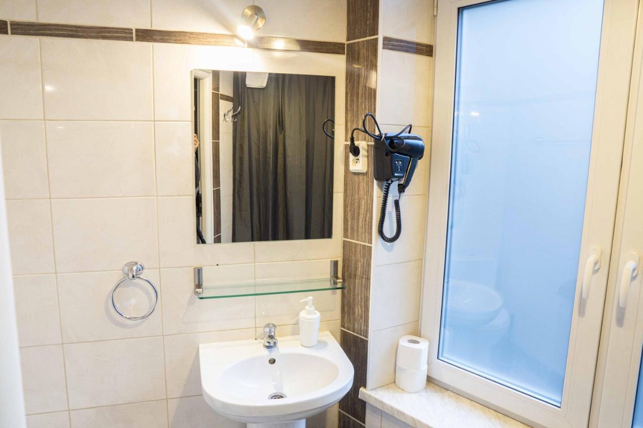 Vavelsky Apartments - Old Town クラクフ エクステリア 写真